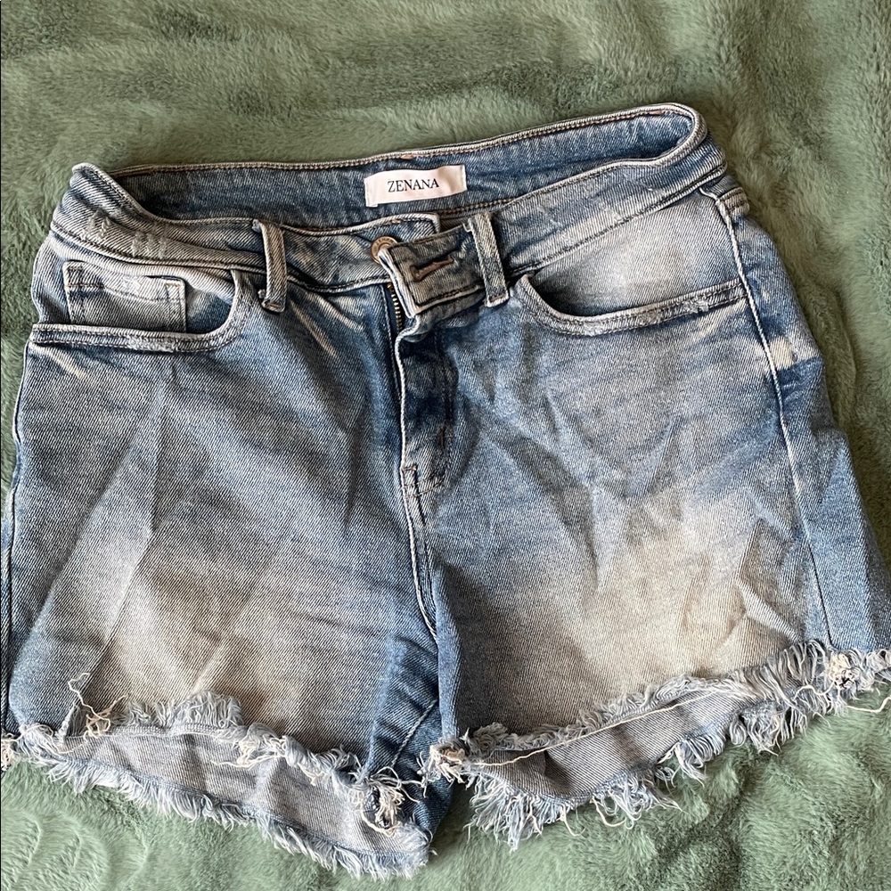 Zenana Outfitters Faded Blue Jean Shorts